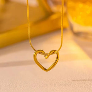 Golden Eternal Heart Anti-Tarnish Necklace β Korean Inspired Waterproof Jewelry Golden Eternal Heart Anti-Tarnish Necklace β Korean Inspired Waterproof Jewelry