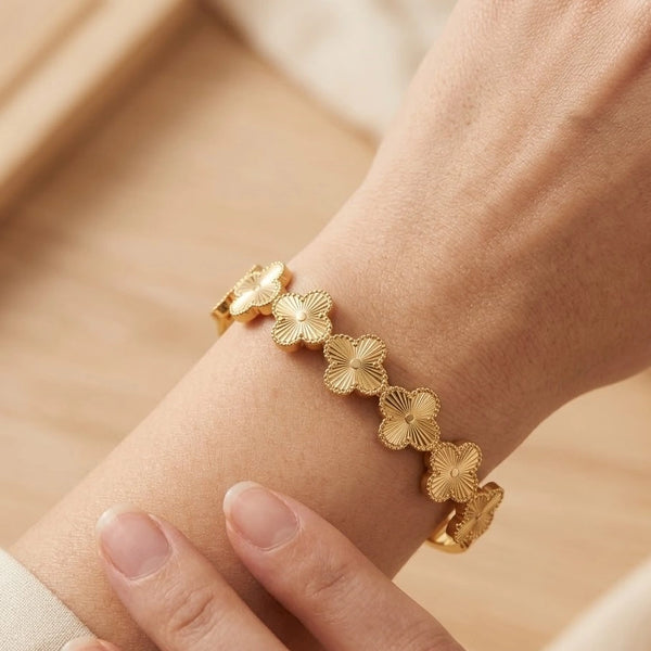 Clover Motif Anti-Tarnish Gold Plated Bracelet for Women