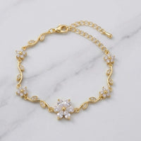 Tulip Floral Daisy Crystal Bracelet - Anti Tarnish Gold Plated