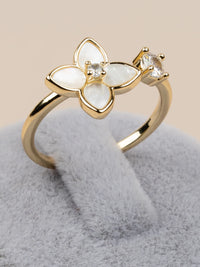 White Clover Floral Fashion Ring - High Quality