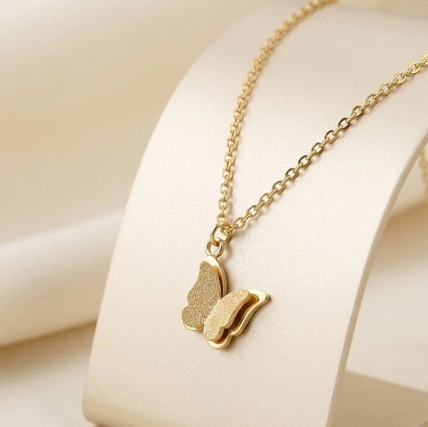 Aesthetic daily wear butterfly necklace gold plated