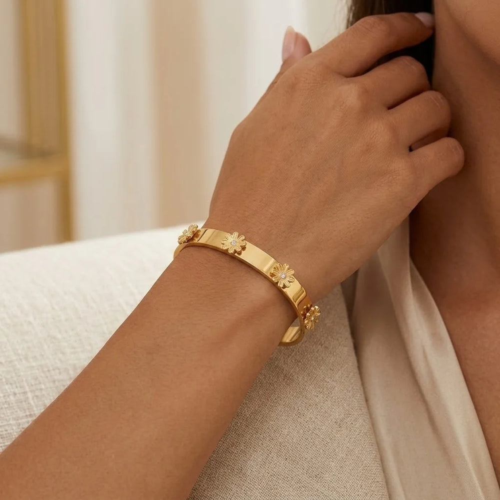 Daisy Bloom Anti-Tarnish Gold Plated Bangle Bracelet