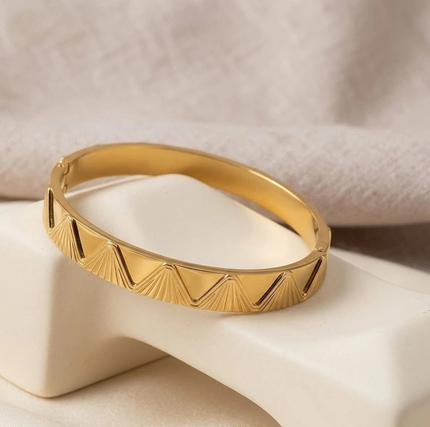 Geometric Triangle Art Deco Cuff Bracelet - Anti Tarnish Gold Plated