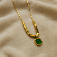 Anti-Tarnish Geometric Green Stone Pendant Necklace - Gold Plated