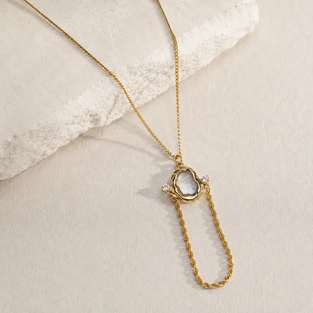 Anti Tarnish Gold Plated Minimalist Pearl Pendant Necklace