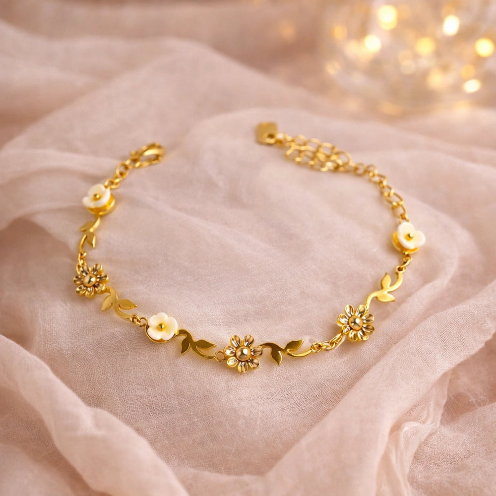 Anti-Tarnish Floral Daisy Gold Plated Bracelet - Korean Style