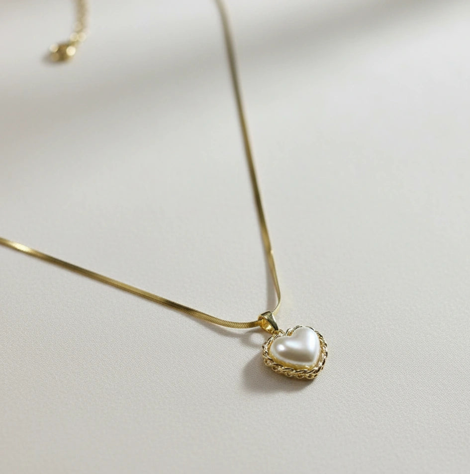 Pearl Heart Pendant Anti-Tarnish Gold-Plated Snake Chain Necklace
