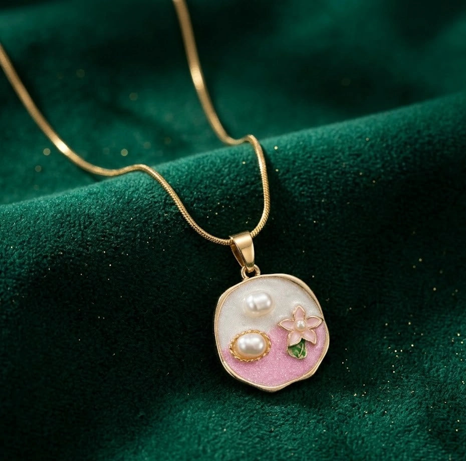 Floral Pearl Enamel Pendant Necklace - Anti Tarnish Fashion Jewelry