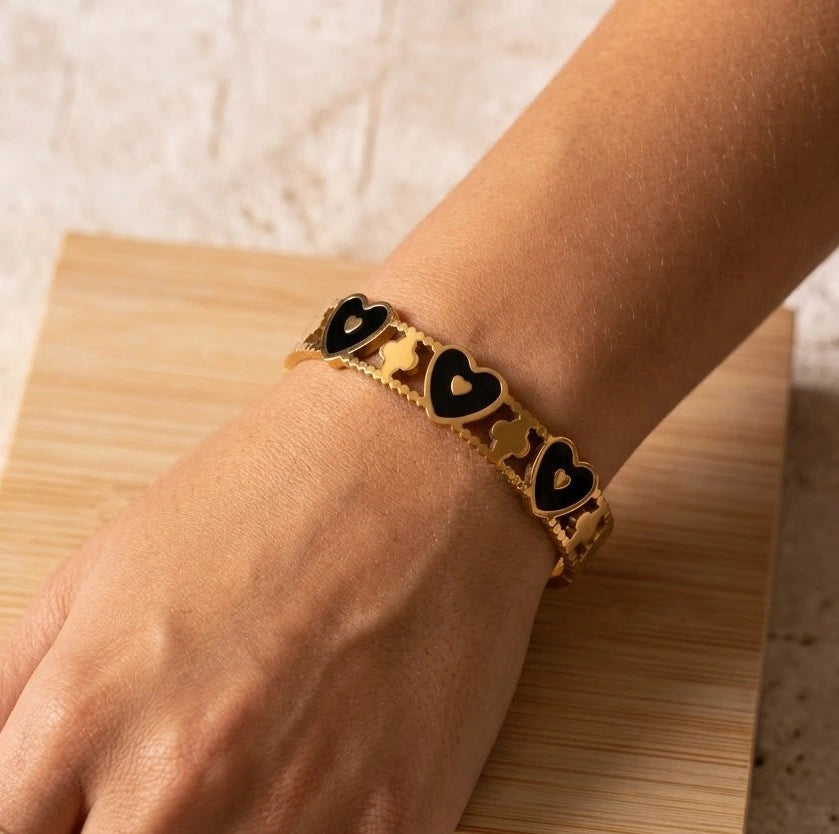 Black Heart Enamel Bangle - Anti-Tarnish Gold-Plated Bracelet for Women