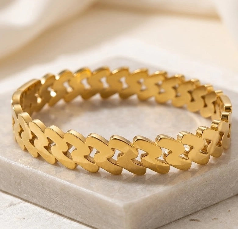 Chunky Interlocking Link Bracelet - Anti Tarnish Fashion Jewelry