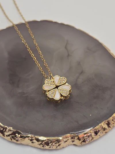 2-in-1 Magnetic Folding Heart Clover Necklace - Anti-Tarnish Gold Plated
