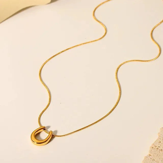 Minimalist U-Shape Horseshoe Pendant Necklace - Anti-Tarnish Gold Plated