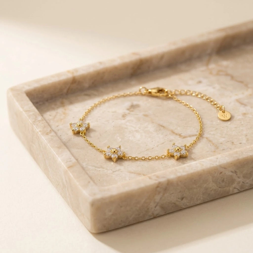 Crystal Floral Dainty Bracelet - Anti Tarnish Gold Plated | Korean Minimalist
