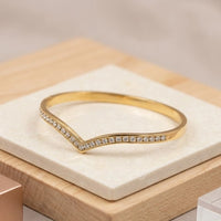 v-shape-chevron-cz-bracelet-anti-tarnish-gold-plated