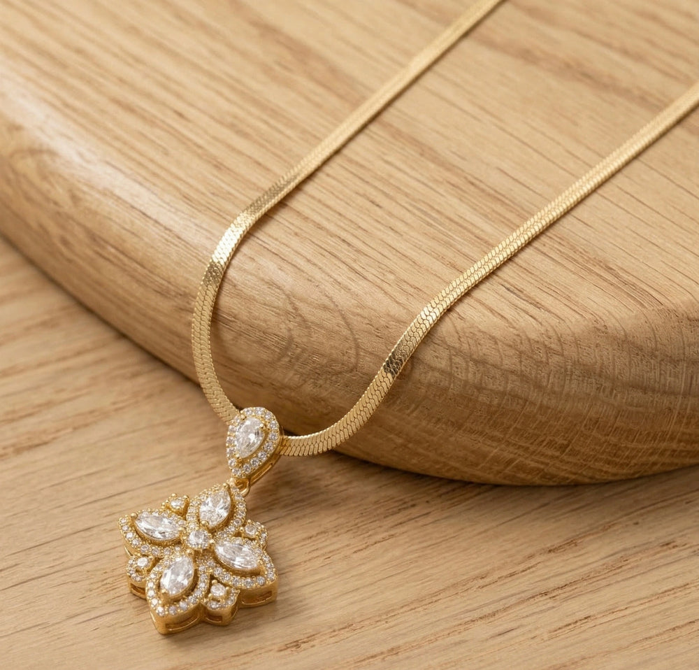 Elegant Floral American Diamond Necklace - Anti Tarnish Gold Plated