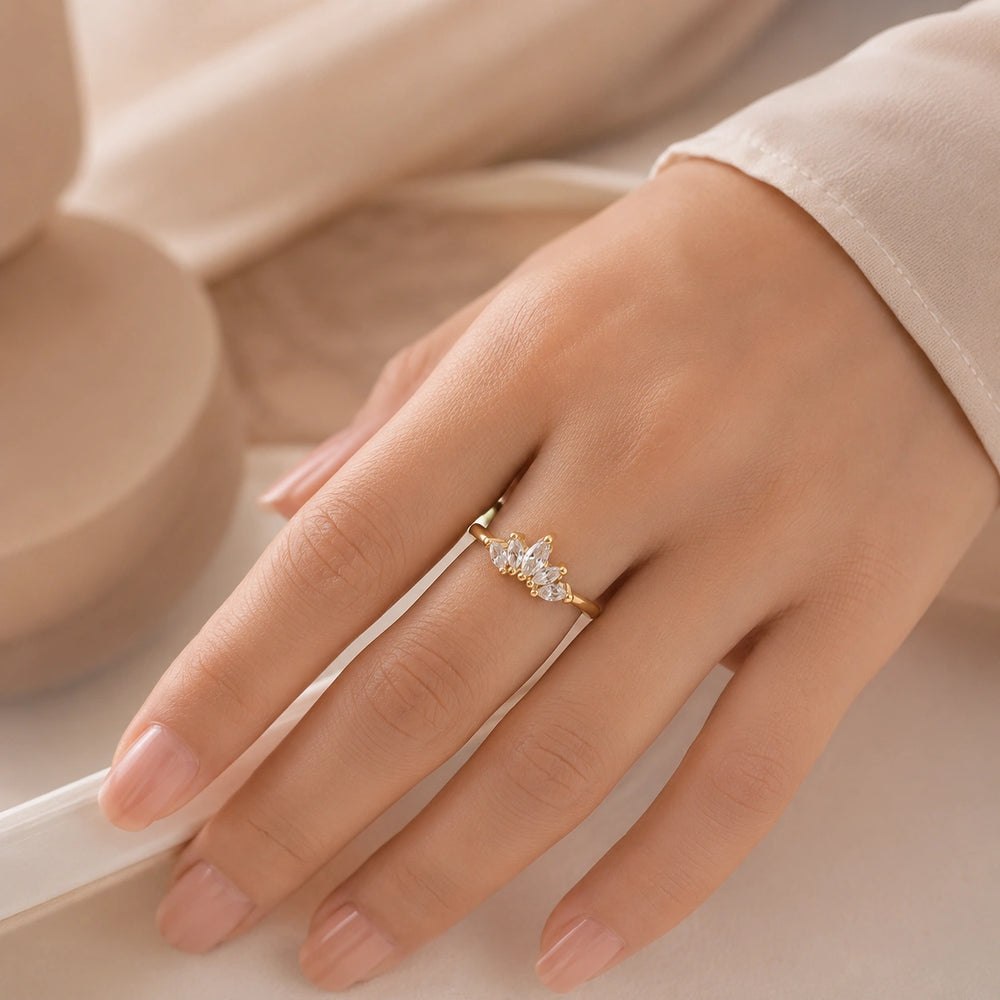 Crystal Crown Adjustable Ring - Anti-Tarnish Gold Plated