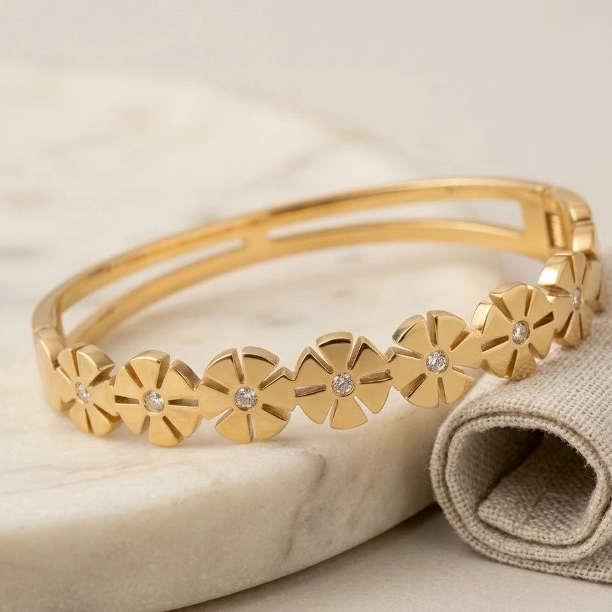 Floral Daisy Anti-Tarnish Gold Plated Bangle Bracelet for Women
