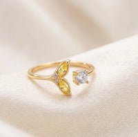 Minimalist Floral Crystal Adjustable Ring - Anti-Tarnish Gold Plated