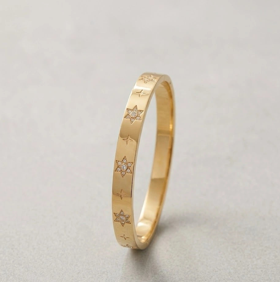 Star Motif Anti-Tarnish Gold-Plated Bangle Bracelet