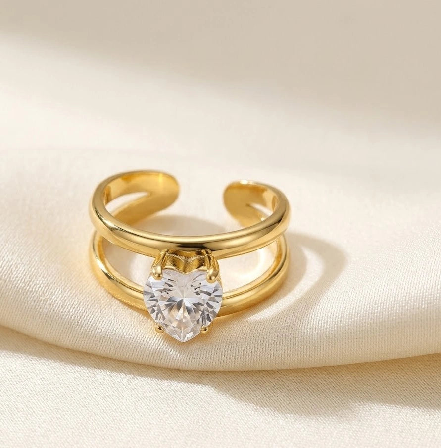 Radiant Heart Double Band Ring - Anti Tarnish Gold Plated