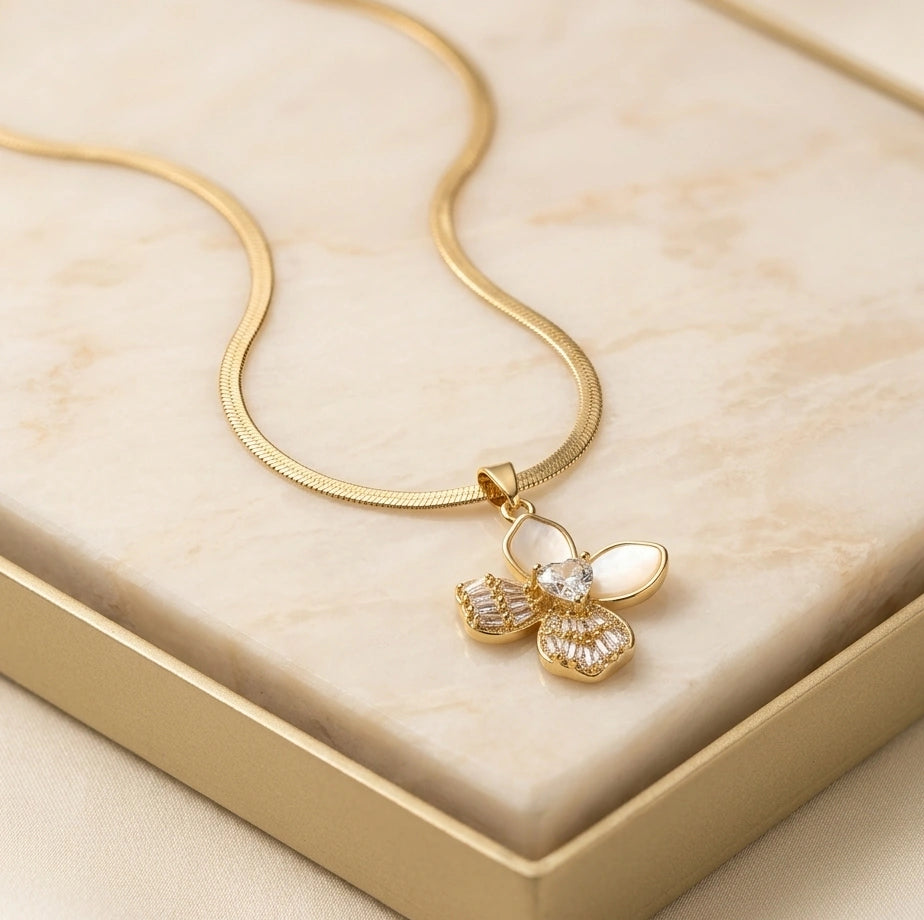 Floral Pearl Pendant Anti-Tarnish Necklace | Herringbone Chain