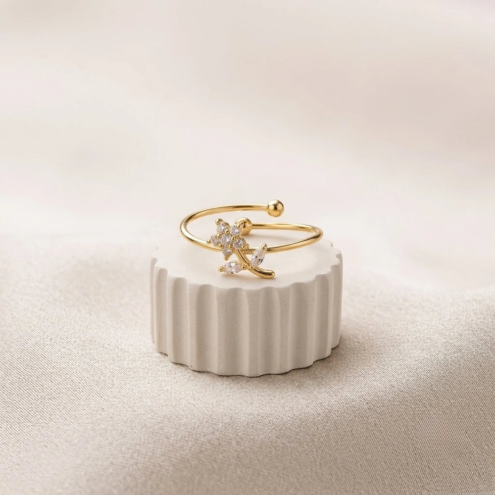 Dainty Floral Adjustable Ring - Anti Tarnish Gold Plated