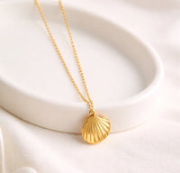 Anti-Tarnish Gold Plated Shell Necklace - Waterproof Seashell Pendant for Women