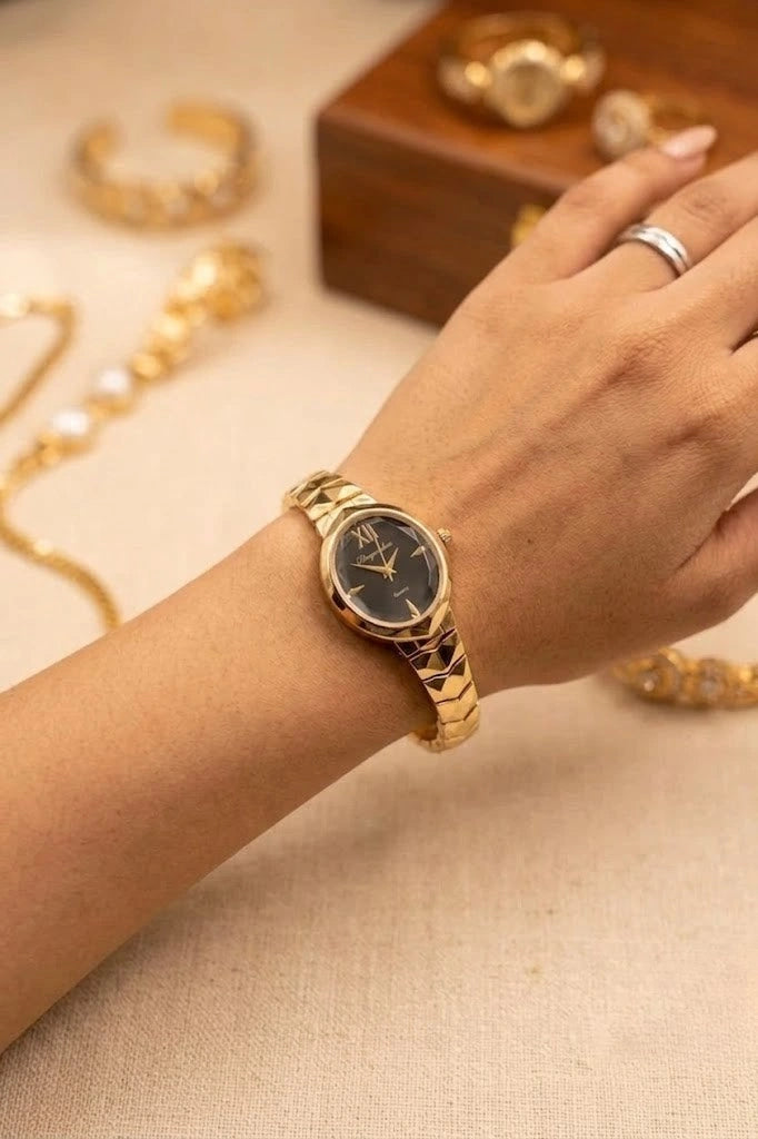 MonCheri Minimalist Gold Plated Analog Watch for Women – Sleek Black Dial