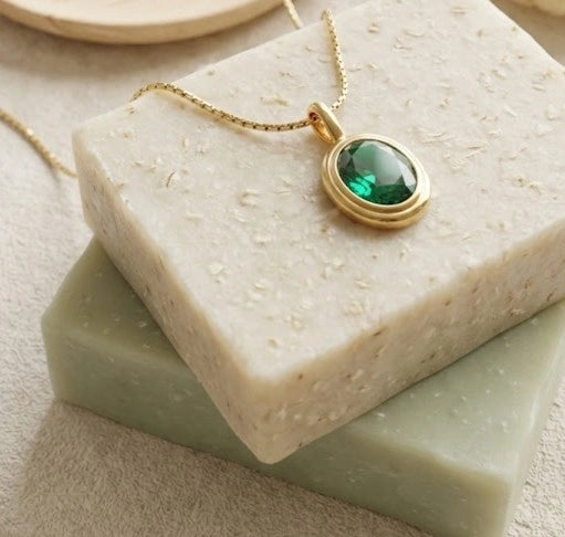 Minimalist Emerald Green Gemstone Pendant Necklace - Anti-Tarnish Gold Plated