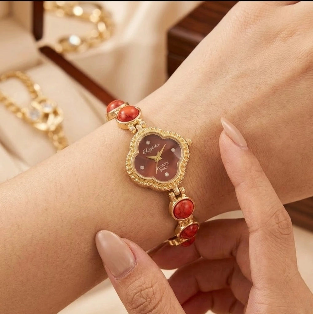 Vintage Red Clover Dial Watch for Women | Anti-Tarnish Gold Plated Bracelet Watch