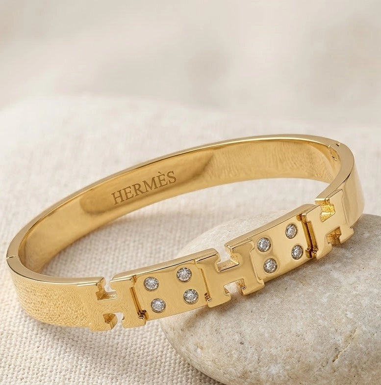 Minimalist H-Link Gold Plated Bracelet - Elegant Anti-Tarnish Accessory