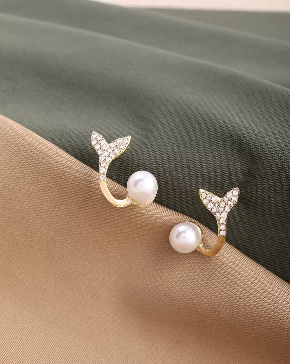 Crystal Heart & Pearl Drop Earrings - High Quality Fashion Jewelry