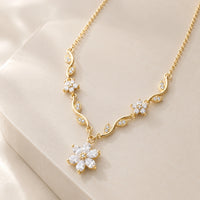 Floral Crystal Vine Necklace - Anti-Tarnish Gold Plated | Dainty Korean Minimalist Jewelry