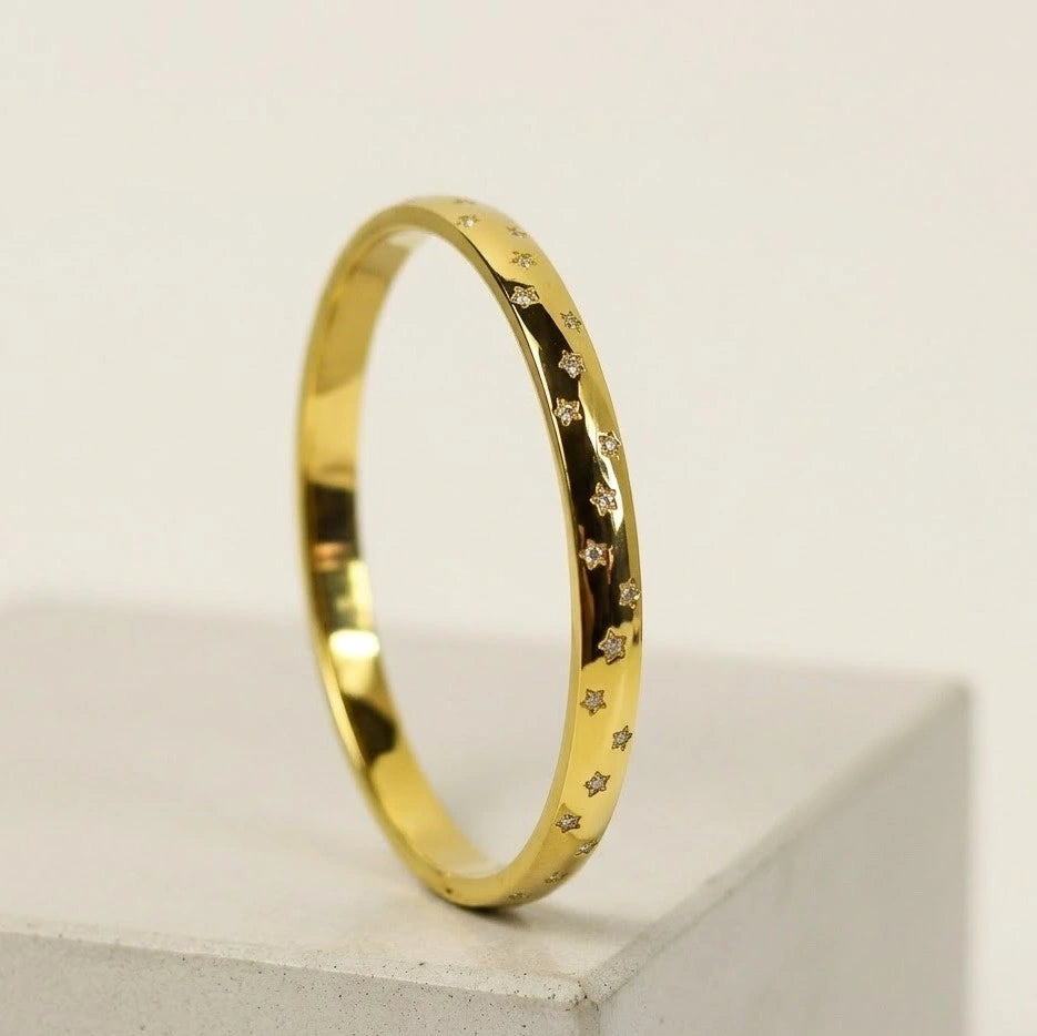 Star Engraved Anti-Tarnish Cuff Bracelet - Minimalist Fashion Jewelry