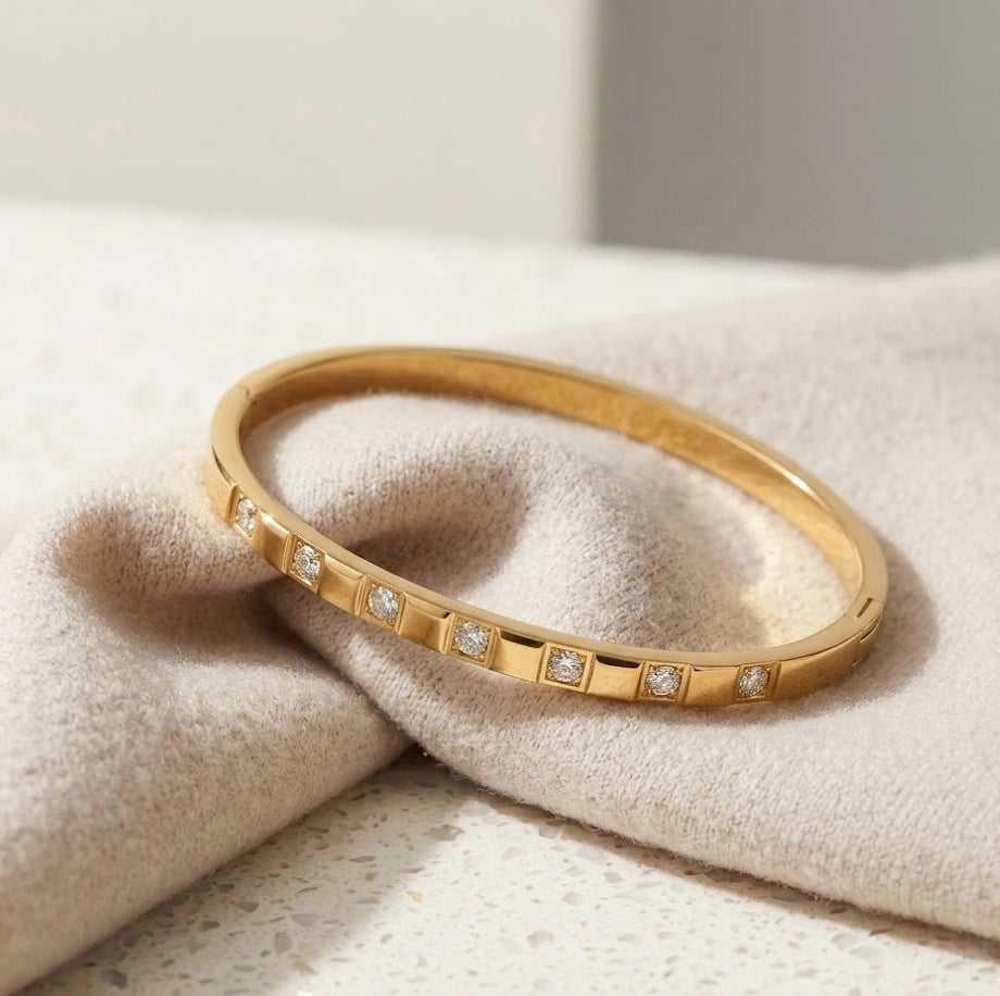 Anti-Tarnish Crystal Studded Bangle Bracelet - Premium Fashion Jewelry