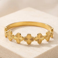 Clover Motif Anti-Tarnish Gold Plated Bracelet for Women