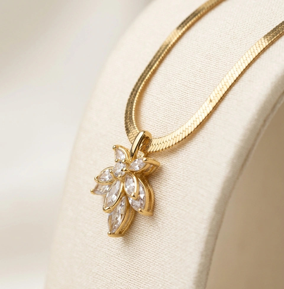 Floral Crystal Pendant Snake Chain Necklace | Anti-Tarnish Gold-Plated Fashion Jewelry