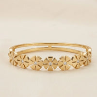 Floral Daisy Anti-Tarnish Gold Plated Bangle Bracelet for Women