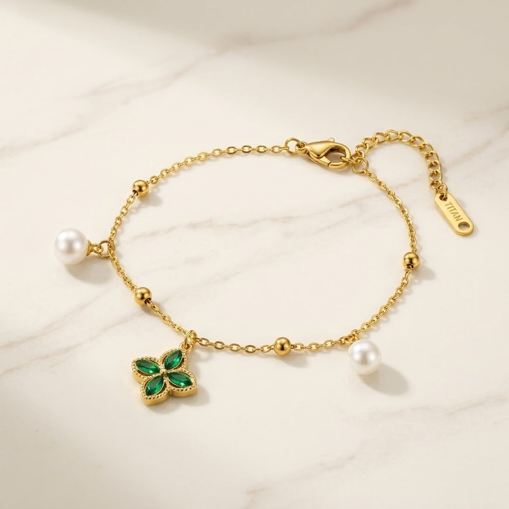 Four-Leaf Clover Green Stone Bracelet - Anti-Tarnish Gold-Plated with Pearl Charms