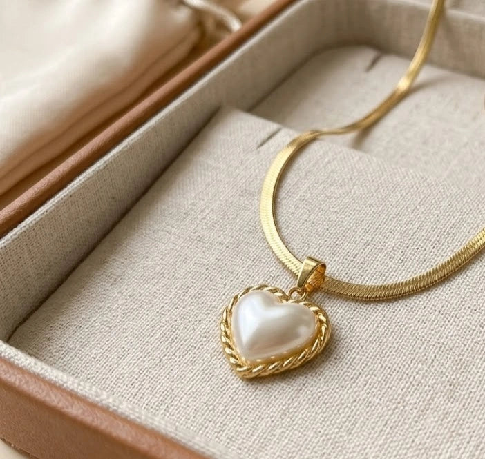 Pearl Heart Pendant Anti-Tarnish Gold-Plated Snake Chain Necklace