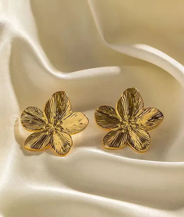Vintage Textured Floral Stud Earrings – Anti-Tarnish 18K Gold Plated Stainless Steel (Korean Style)