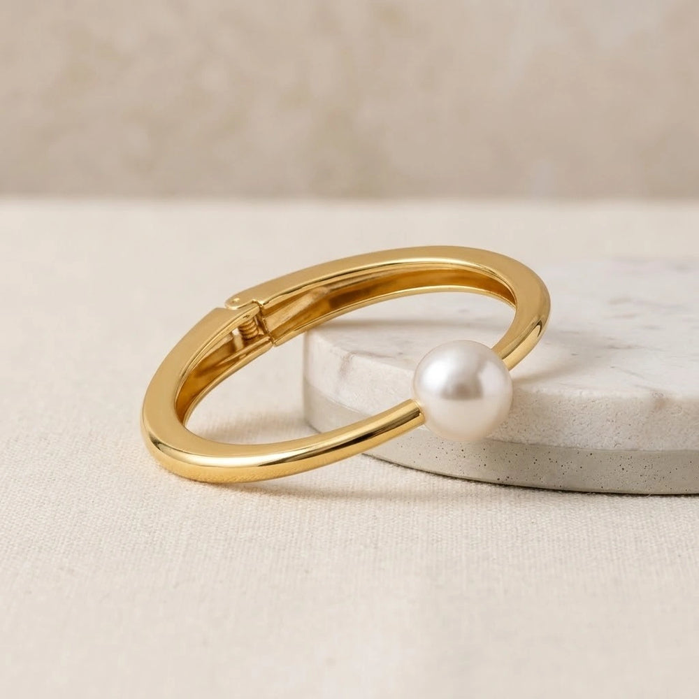 Minimalist Single Pearl Cuff Bangle - Anti Tarnish Gold Plated