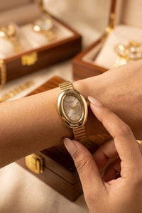 Vintage Luxury Oval Watch for Women - Premium Gold Plated, Anti-Tarnish Quartz Timepiece