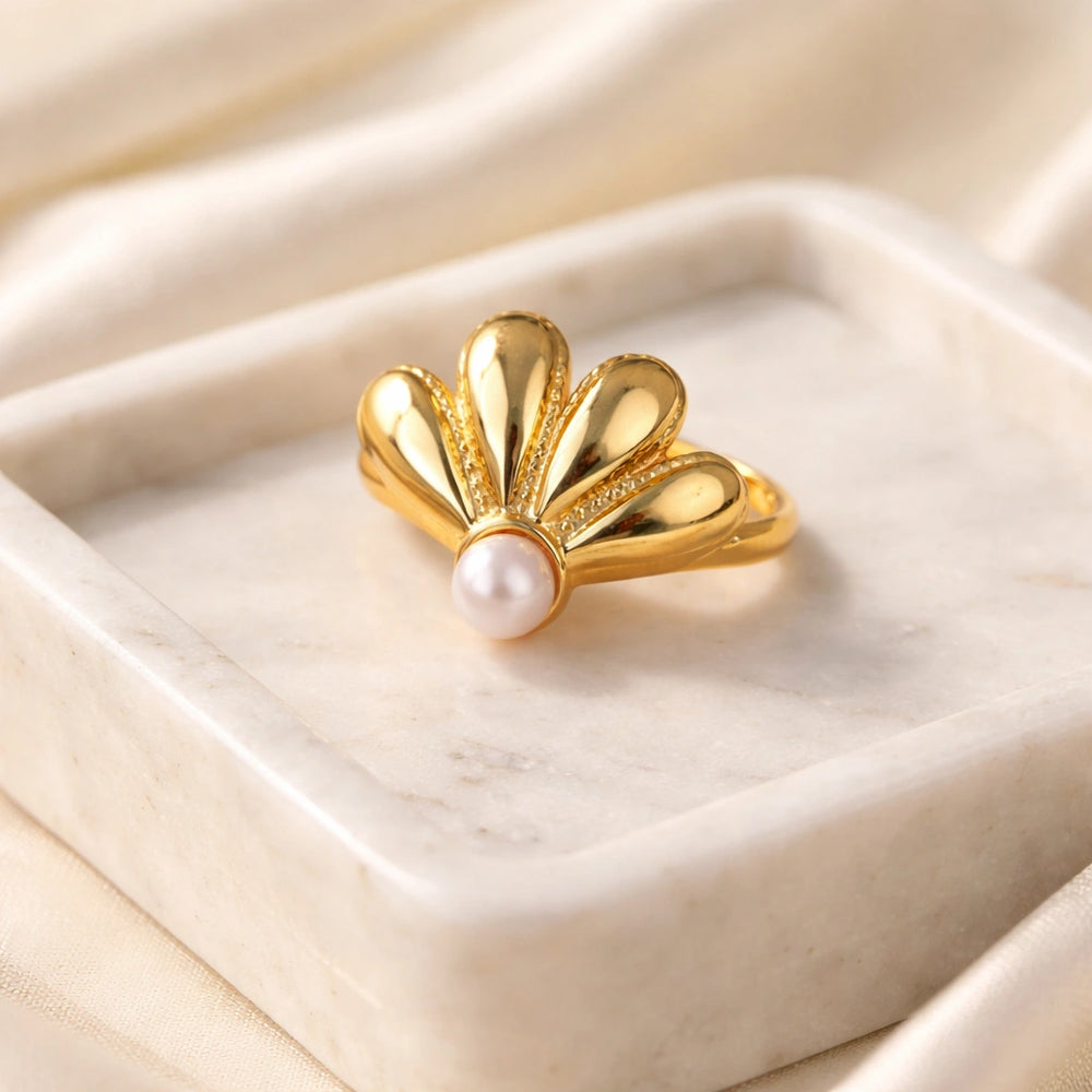 Golden Shell Pearl Statement Ring | High-Quality Fashion Jewelry