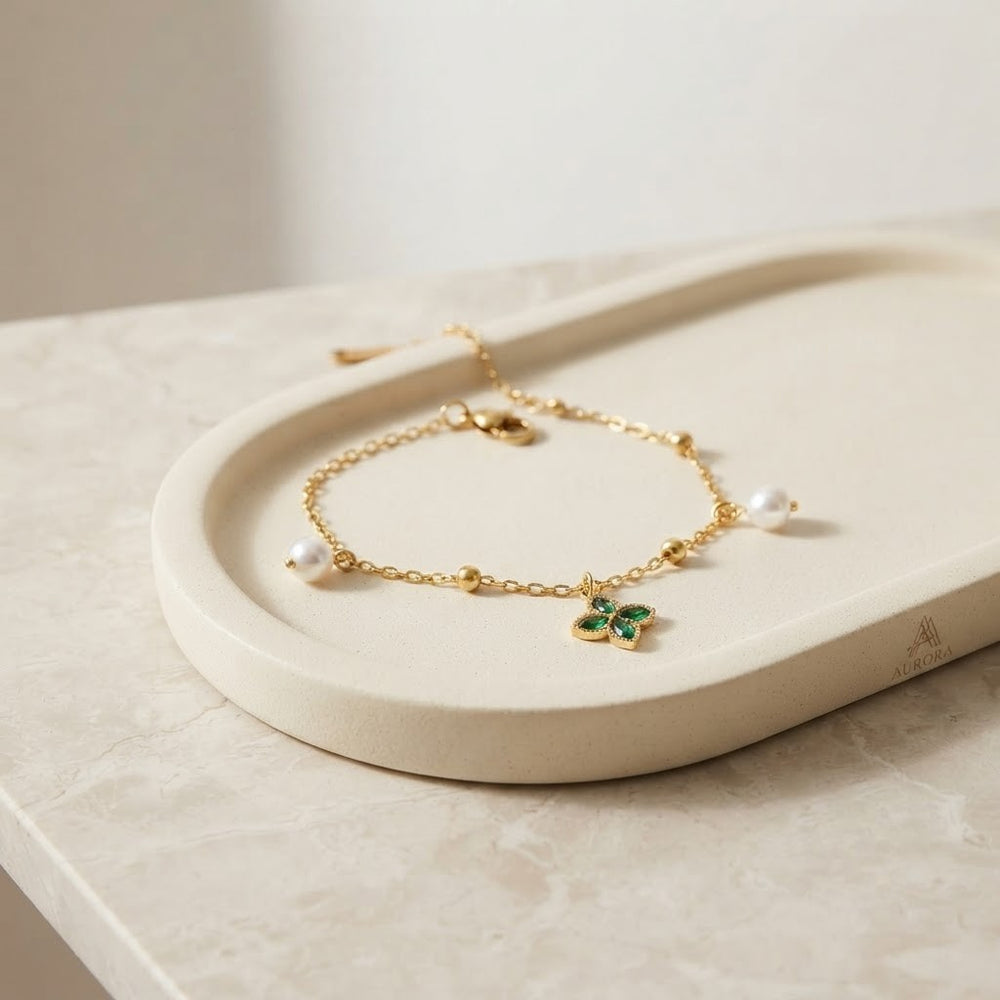 Four-Leaf Clover Green Stone Bracelet - Anti-Tarnish Gold-Plated with Pearl Charms