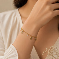 Hand Charm Bracelet - Anti-Tarnish Gold-Plated | MonCheri
