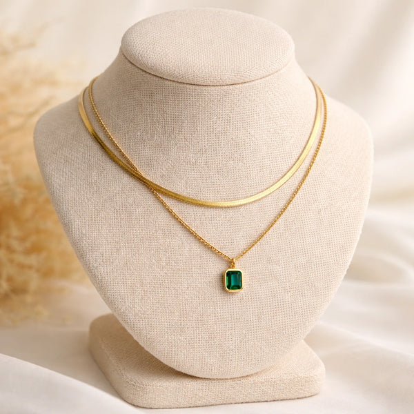 Detailed view of the anti-tarnish gold plated herringbone and link chains