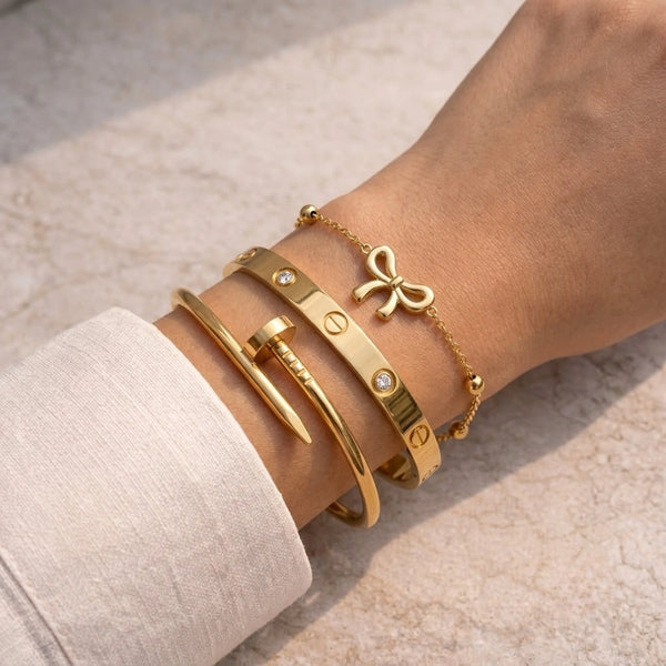 The "It-Girl" Gold-Plated Bracelet Stack