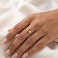 Minimalist Floral Crystal Adjustable Ring - Anti-Tarnish Gold Plated