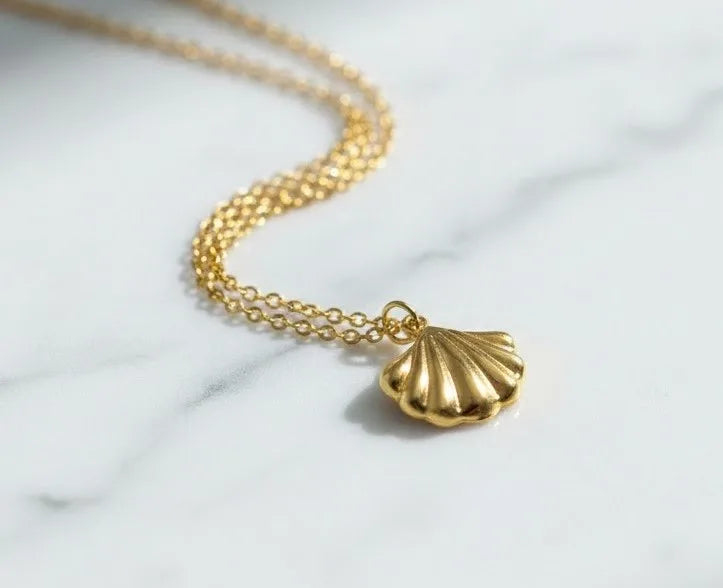 Scallop Shell Pendant Necklace Gold Plated – Anti-Tarnish Korean Style Chain